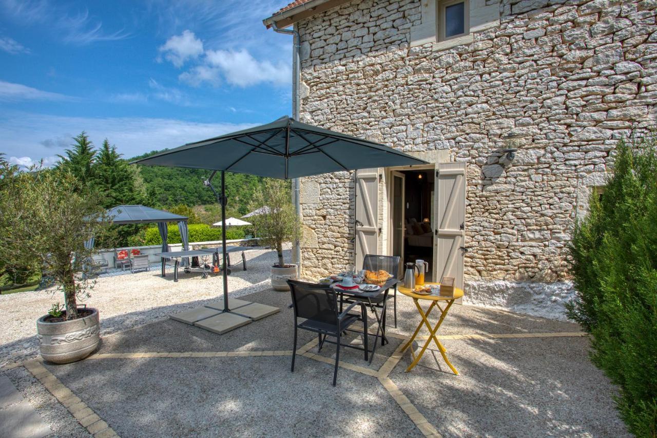 Domaine Des Pierres Blanches - Chambres D'Hotes Carlux Екстериор снимка
