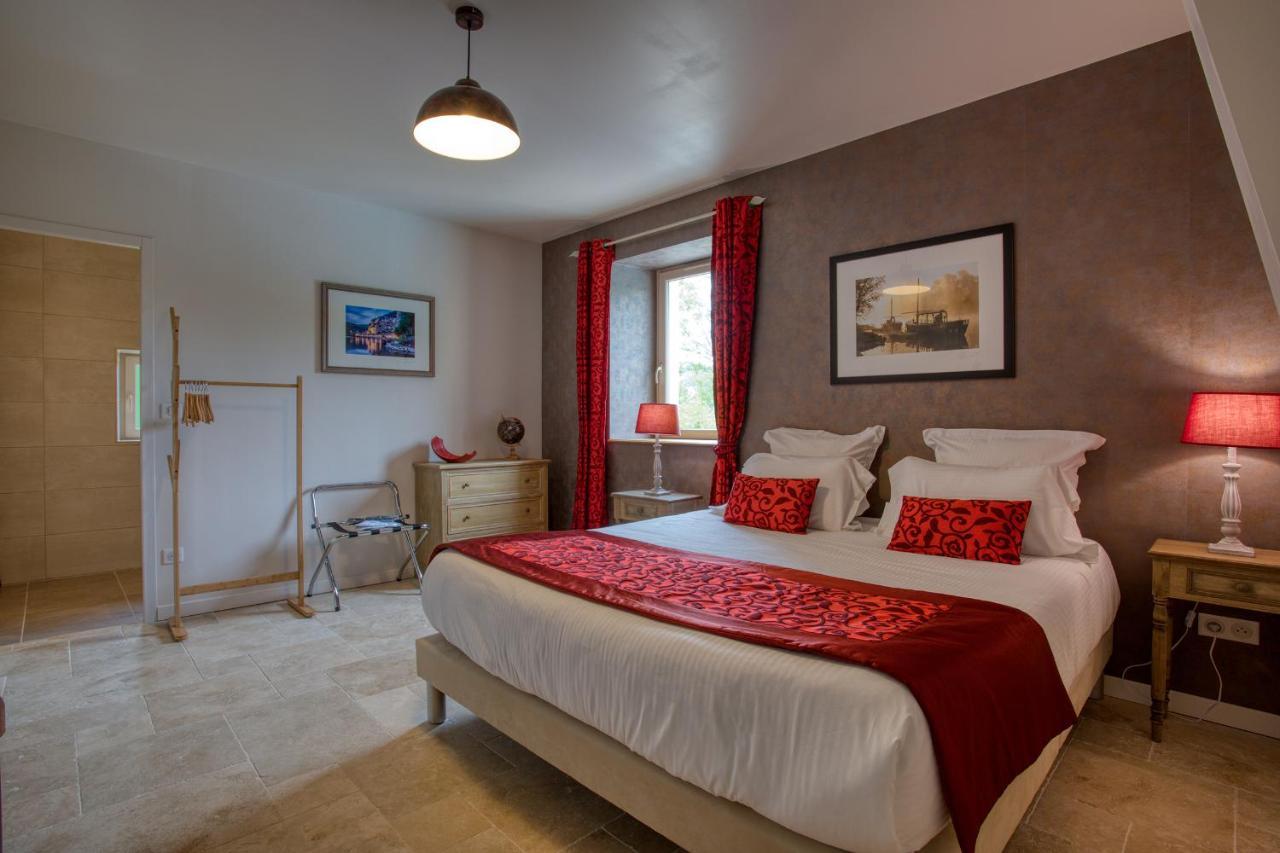 Domaine Des Pierres Blanches - Chambres D'Hotes Carlux Екстериор снимка