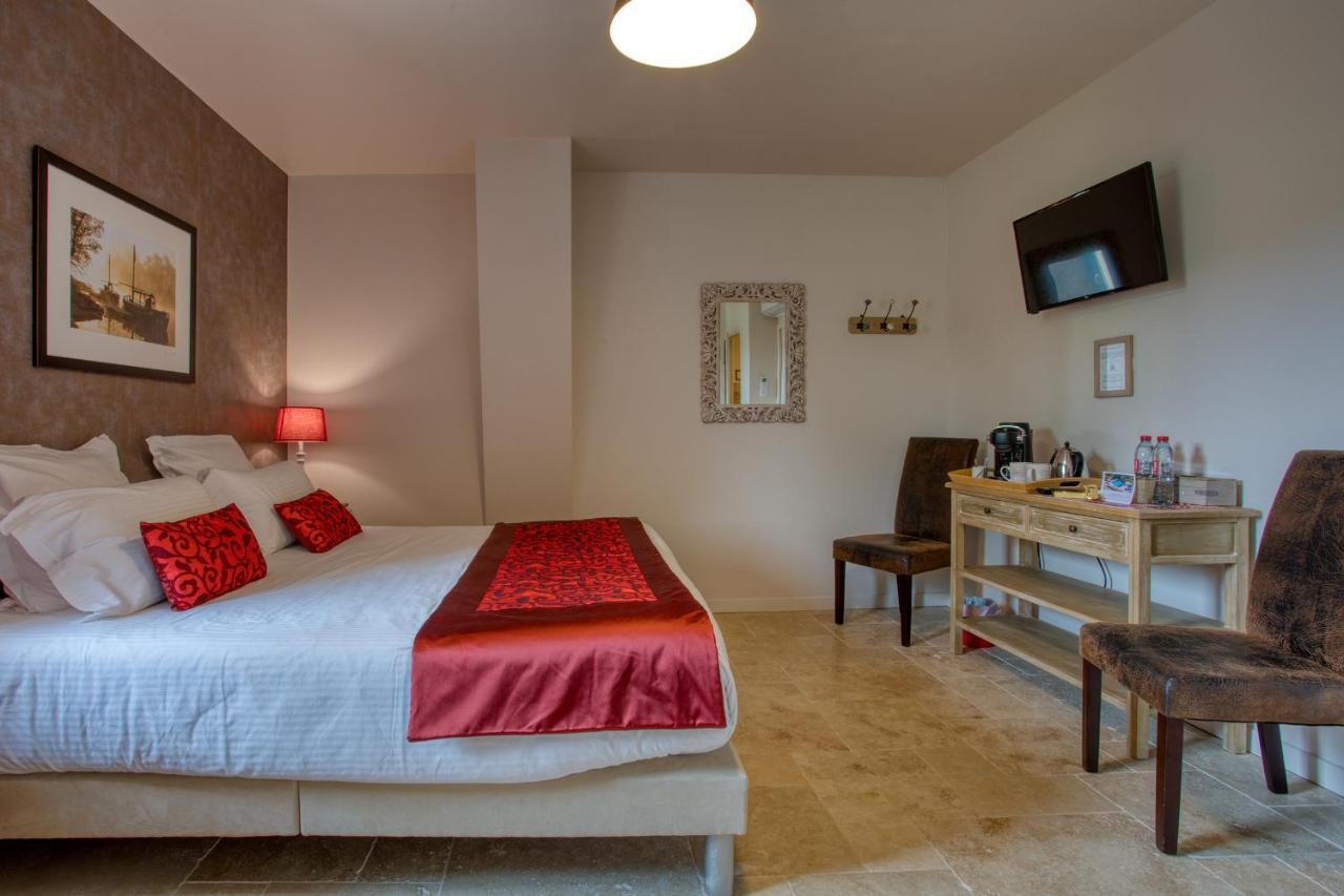Domaine Des Pierres Blanches - Chambres D'Hotes Carlux Екстериор снимка