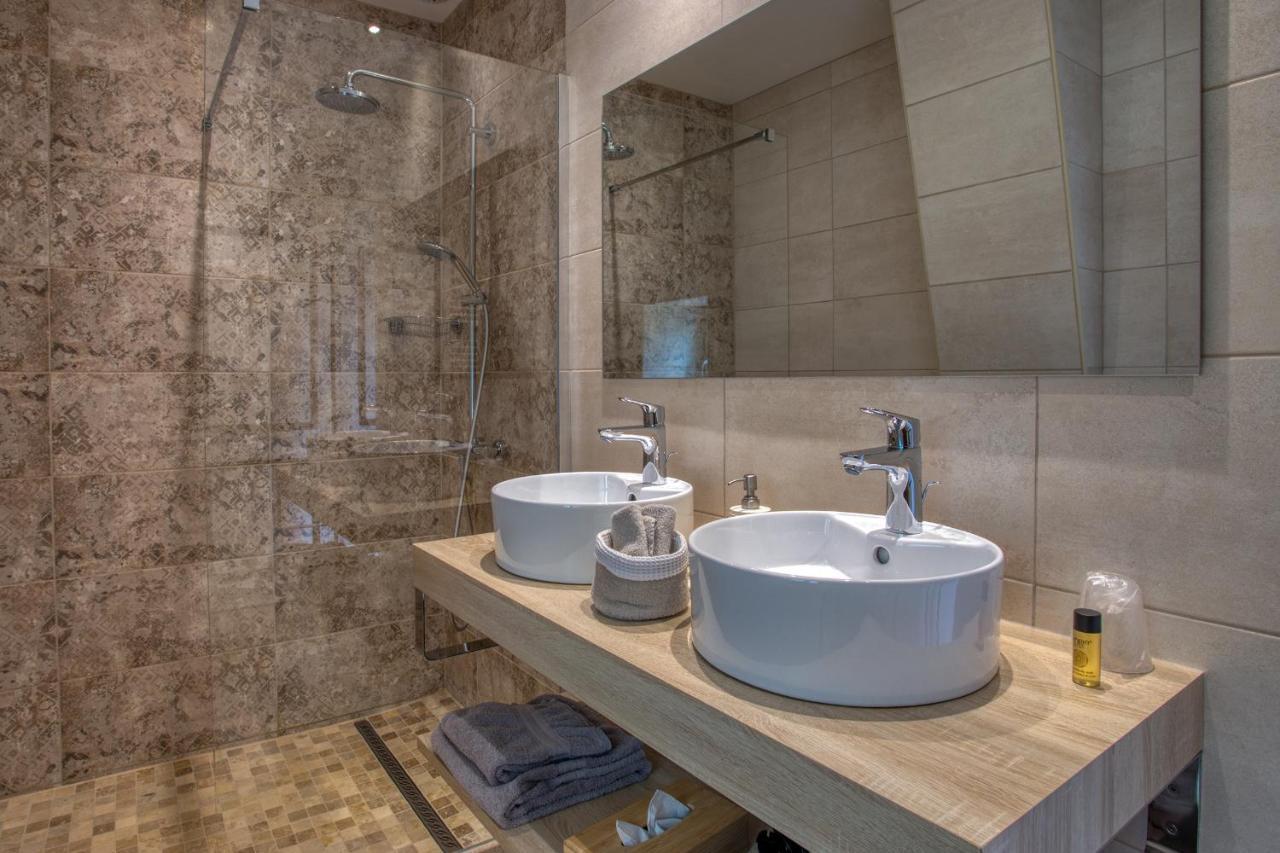 Domaine Des Pierres Blanches - Chambres D'Hotes Carlux Екстериор снимка