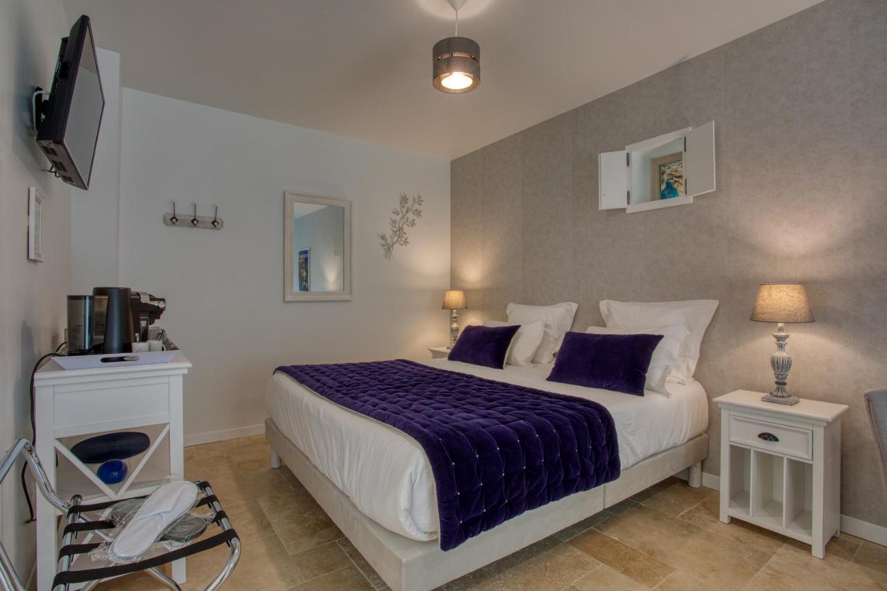Domaine Des Pierres Blanches - Chambres D'Hotes Carlux Екстериор снимка